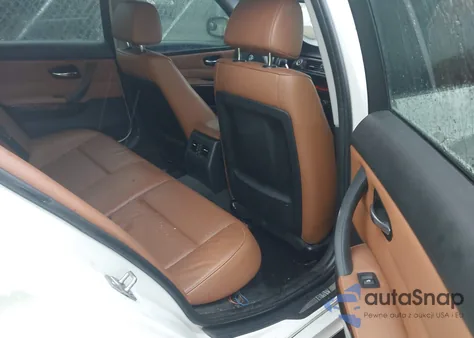 2011 BMW 328I xDrive z USA, uszkodzony, nr VIN WBAPK7G58BNN70902